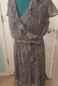 Danny and Nicole Size 16 dress comfy